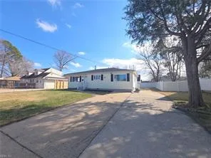 4833 Linshaw LN, Virginia Beach — 3 bed Residential, 1,400 sqft