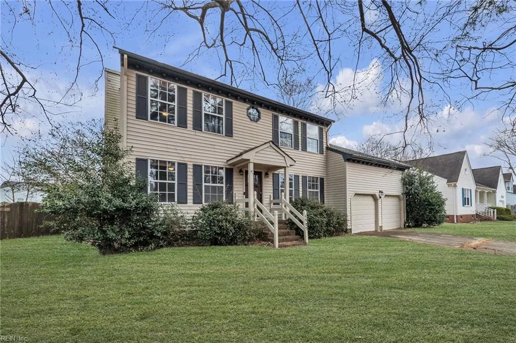 1127 Norcova CT, Chesapeake — 4 bed Residential, 2,410 sqft