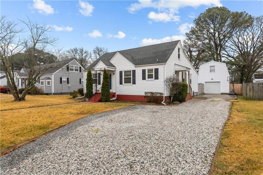 4021 Dartmouth ST, Portsmouth — 3 bed Residential, 1,600 sqft