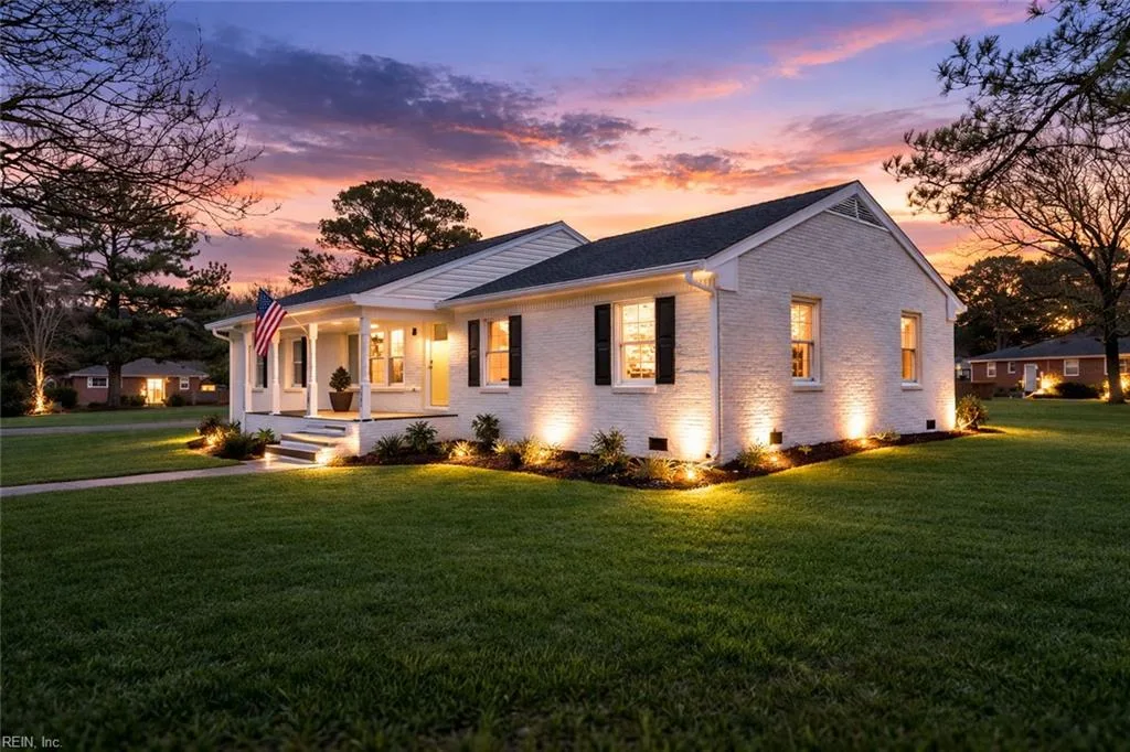 4301 Airline BLVD, Chesapeake — 3 bed Residential, 1,488 sqft