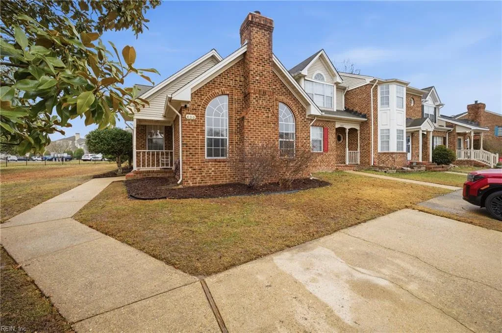 400 S Lake CIR, Chesapeake — 2 bed Residential, 1,176 sqft