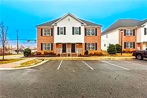 15661 Warwick BLVD #D, NEWPORT NEWS VA 23608
