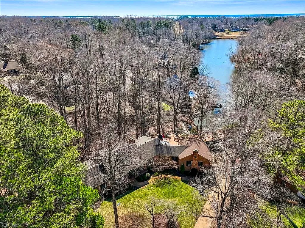 32 Hampton KY, WILLIAMSBURG VA 23185