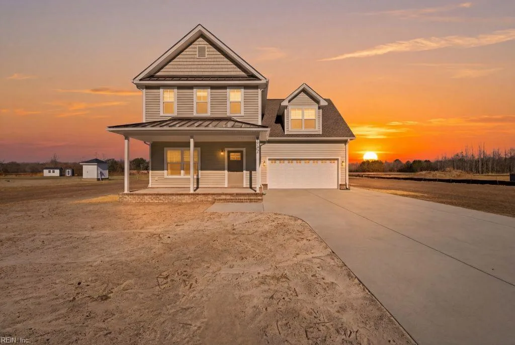 9952 Southwestern BLVD, Suffolk — 4 bed Residential, 2,052 sqft