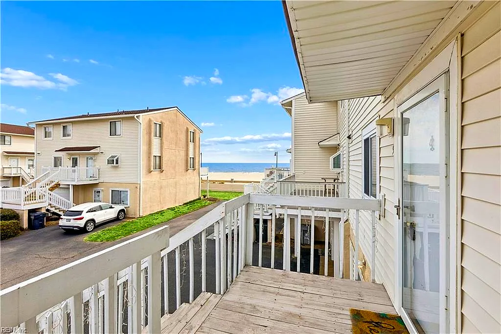 9 Cantamar CT, Hampton — 3 bed Residential, 1,800 sqft
