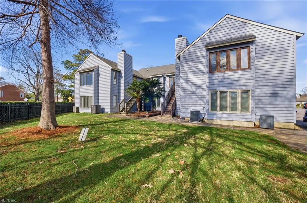 652 Pinewood DR, Virginia Beach — 2 bed Residential, 1,105 sqft