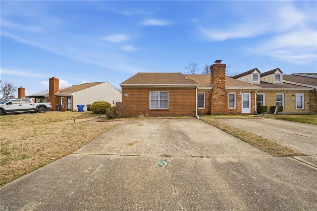 1320 Pershing CT, Virginia Beach — 3 bed Residential, 1,210 sqft