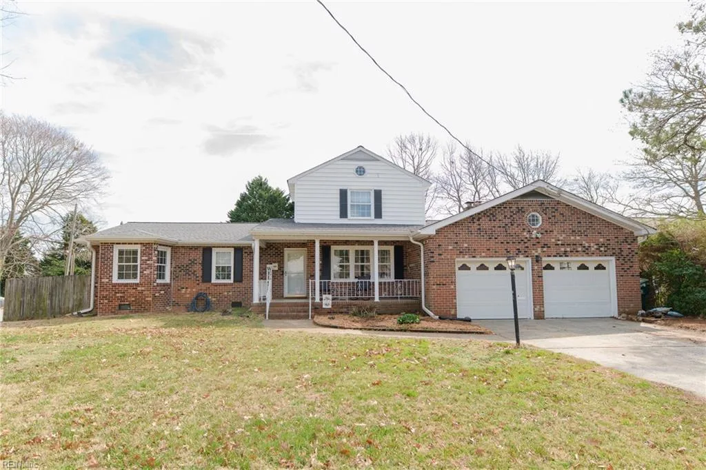 49 Wendfield CIR, Newport News — 3 bed Residential, 2,300 sqft