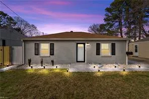 3764 Larkin ST, Norfolk — 2 bed Residential, 850 sqft