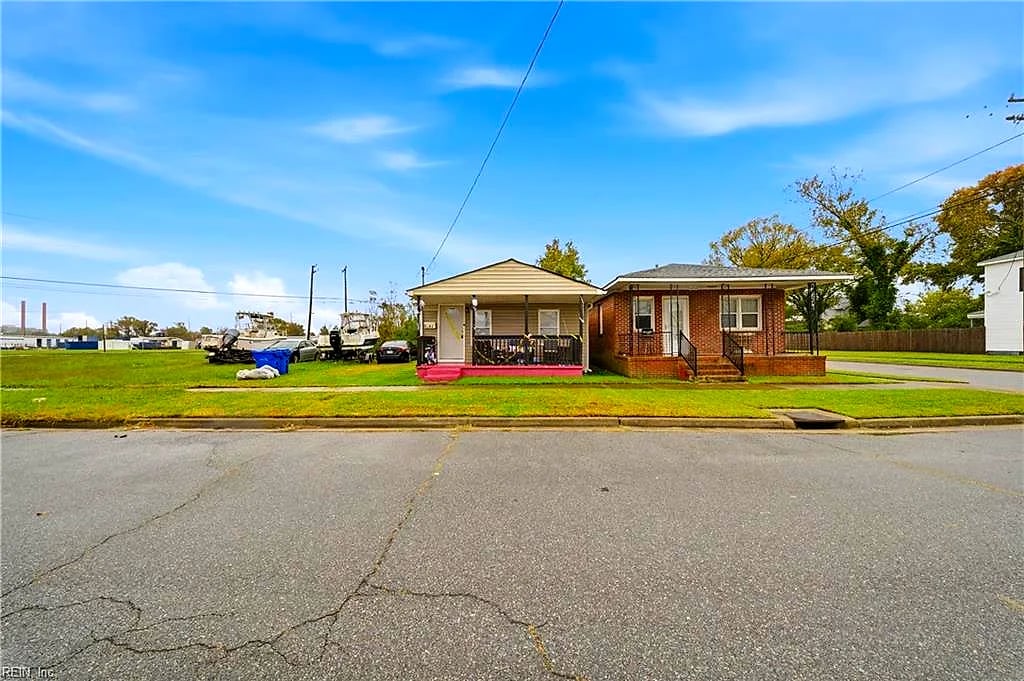 1241 Wirt AVE, PORTSMOUTH VA 23704