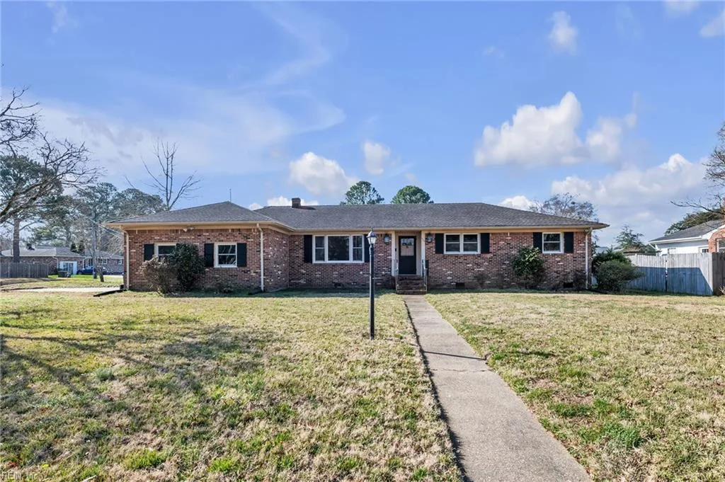 524 Summit Ridge DR, Chesapeake — 3 bed Residential, 1,605 sqft