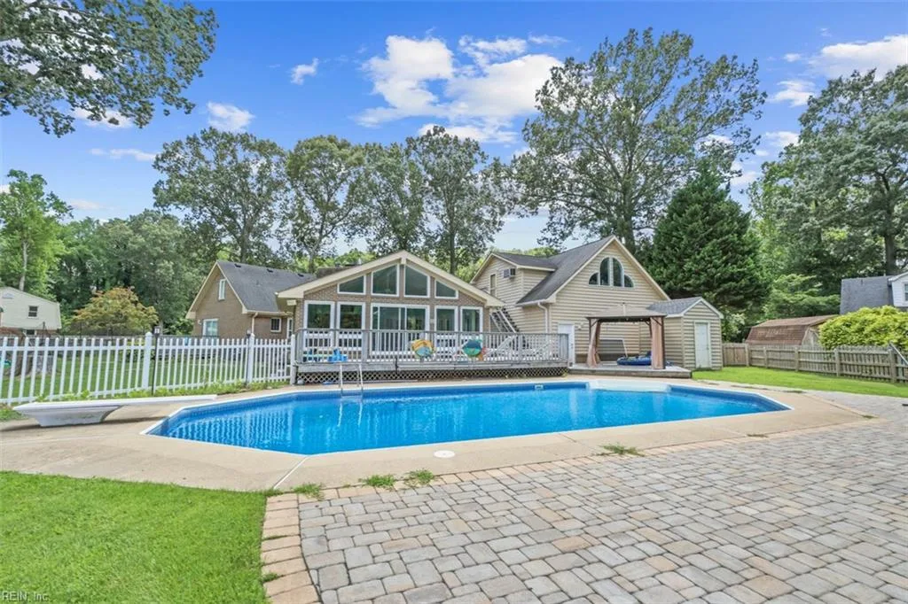 1292 Holly Point RD, Virginia Beach — 5 bed Residential, 5,377 sqft