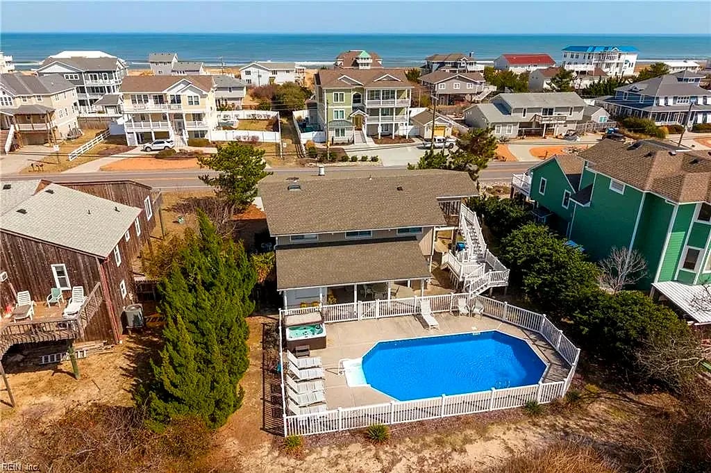 2573 Sandpiper RD, Virginia Beach — 6 bed Residential, 2,206 sqft