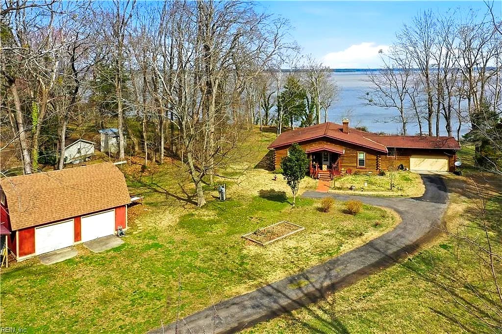 121 Meadowlark Ln NONE, Surry — 3 bed Residential, 1,934 sqft