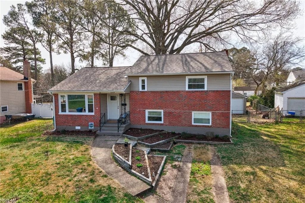 5529 Forest View DR, Virginia Beach — 4 bed Residential, 1,800 sqft