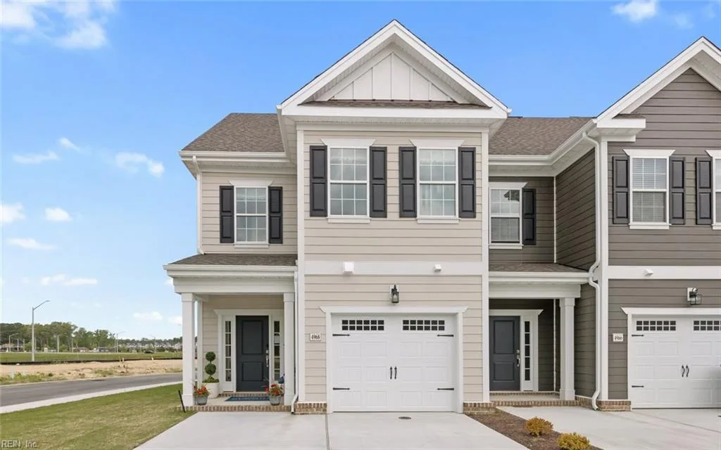 4924 Apricot WAY, CHESAPEAKE VA 23321