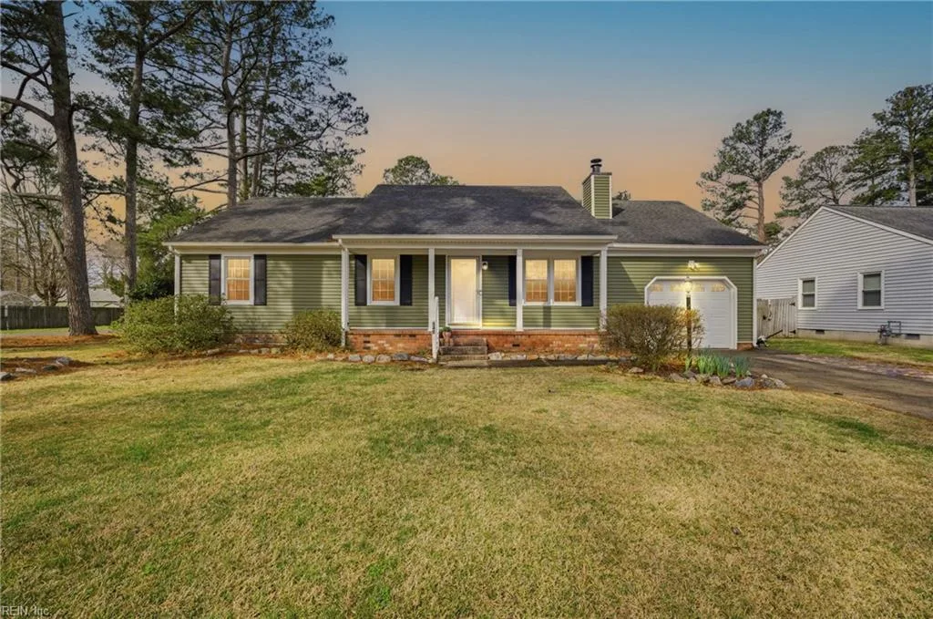 540 Akron AVE, Chesapeake — 3 bed Residential, 1,900 sqft
