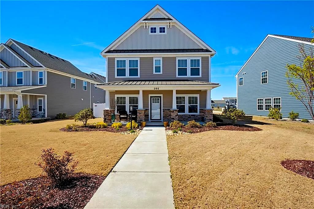 206 Ryker RD E, Moyock — 5 bed Residential, 3,000 sqft