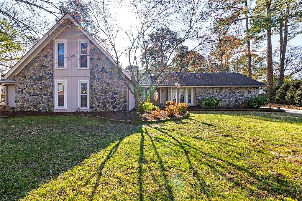 2713 Mulberry Grove CT, Virginia Beach — 4 bed Residential, 3,048 sqft