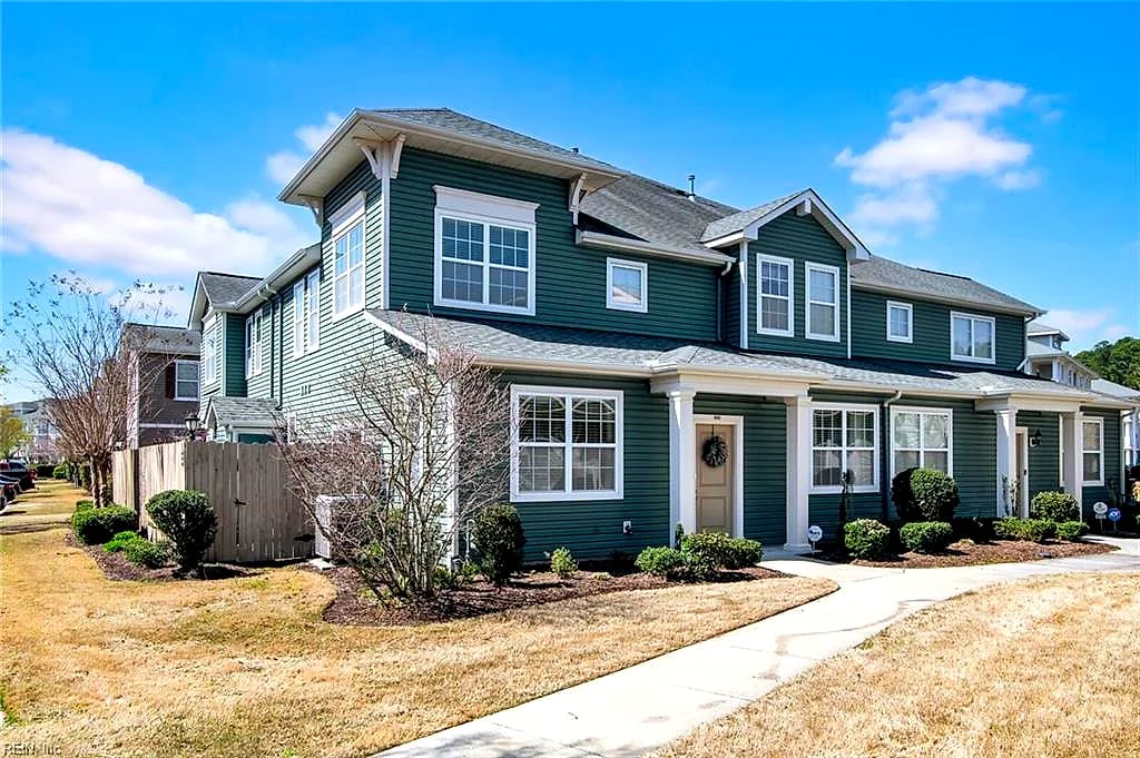 4332 FARRINGDON WAY, Chesapeake — 3 bed Residential, 1,776 sqft