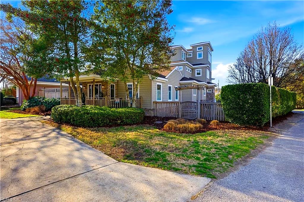 401 55th ST, VIRGINIA BEACH VA 23451
