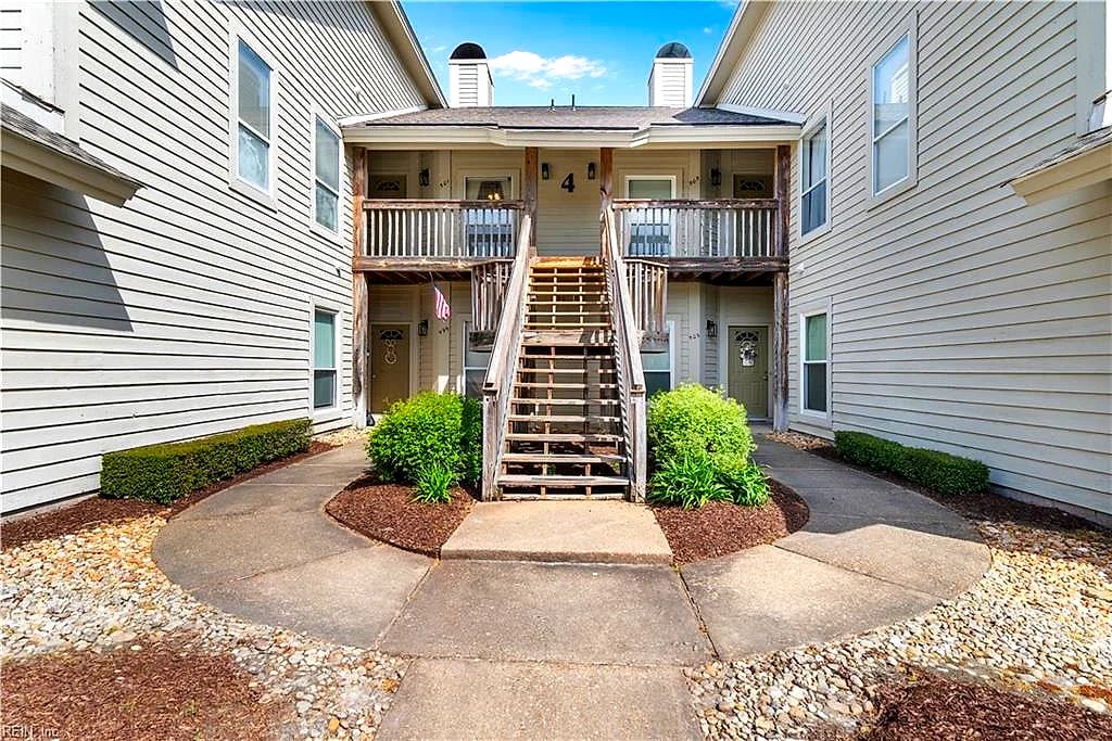 501 E Lake CIR, Chesapeake — 3 bed Residential, 1,570 sqft