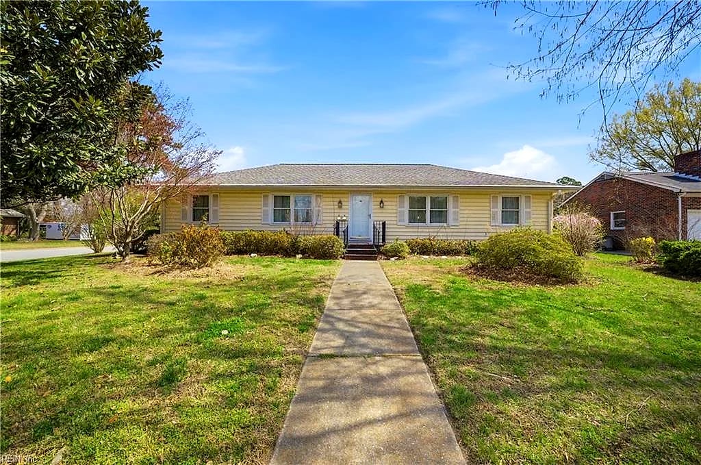 201 Hankins ST, Hampton — 3 bed Residential, 1,895 sqft