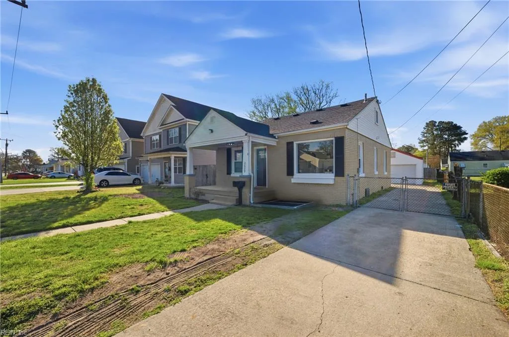 2629 Greenwood DR, Portsmouth — 4 bed Residential, 1,700 sqft