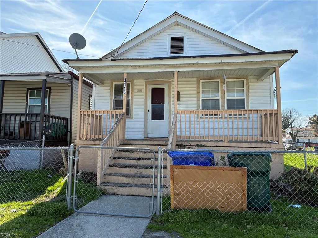 3115 Roanoke AVE, Newport News — 2 bed Residential, 818 sqft