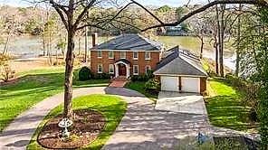 26 Amy Brooks DR, NEWPORT NEWS VA 23606