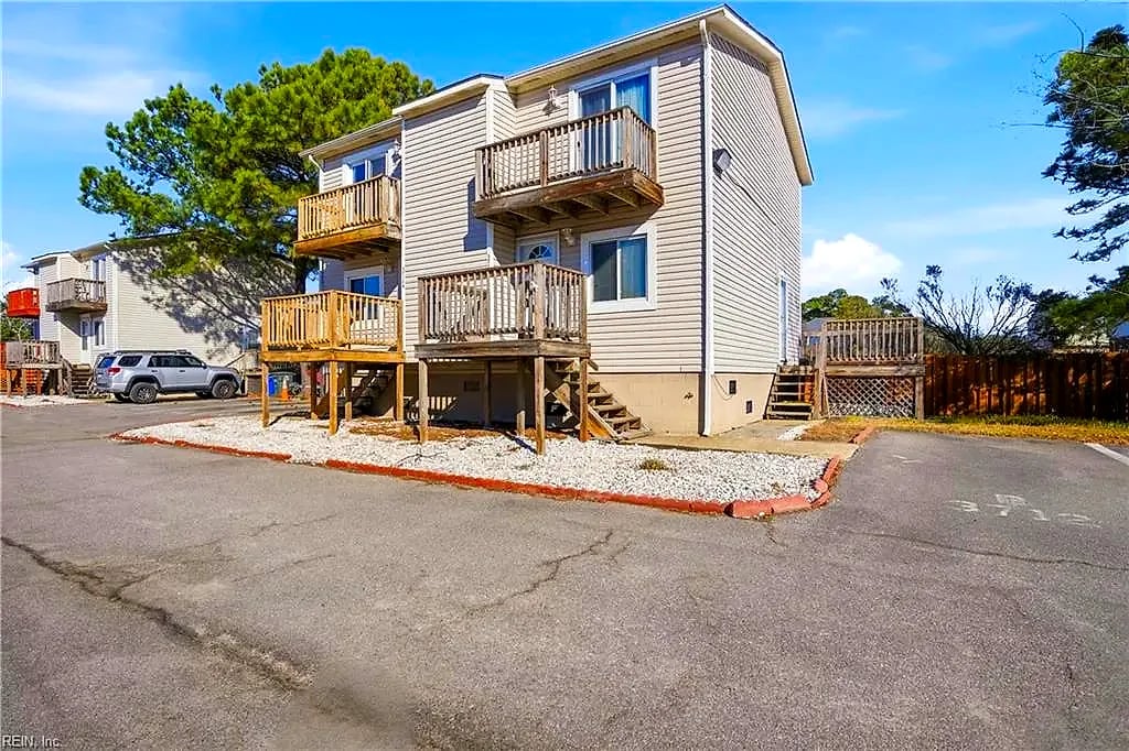 3712 Pretty Lake AVE ##4B, NORFOLK VA 23518