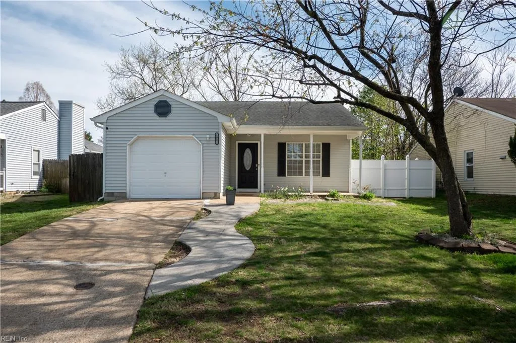 1921 Dolina DR, Virginia Beach — 3 bed Residential, 1,227 sqft