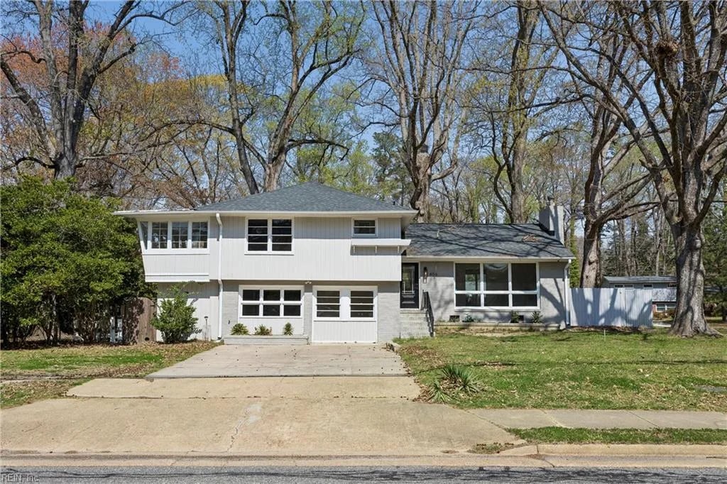 406 Hiden BLVD, Newport News — 3 bed Residential, 2,479 sqft