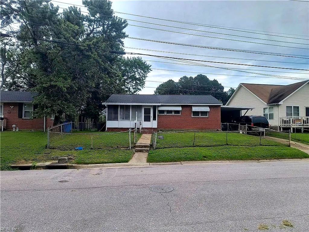 1317 Yeadon RD, CHESAPEAKE VA 23324