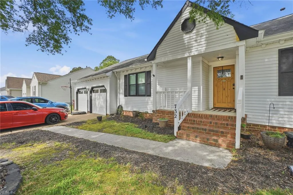 732 Willow Bend DR, Chesapeake — 4 bed Residential, 2,000 sqft