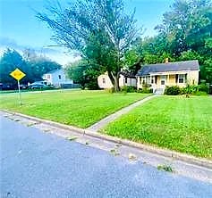 1305 Hoover AVE, CHESAPEAKE VA 23324