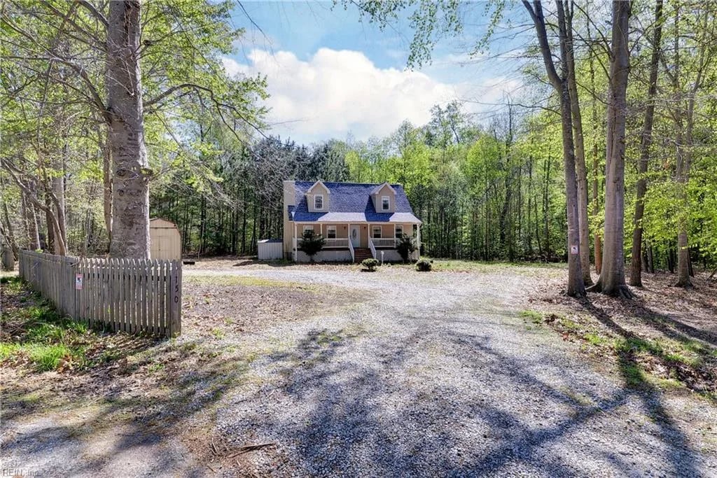 150 Campbell LN #B, Newport News — 4 bed Residential, 1,900 sqft