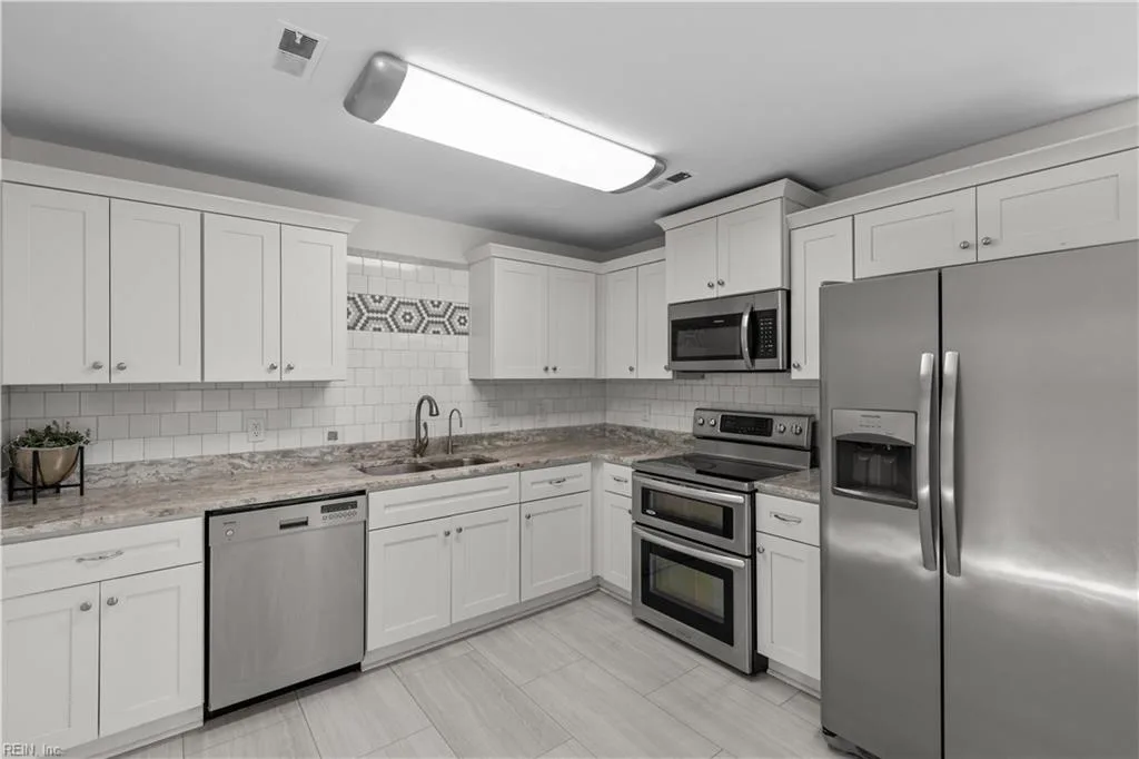 406 Stalham RD, Chesapeake — 3 bed Residential, 1,076 sqft