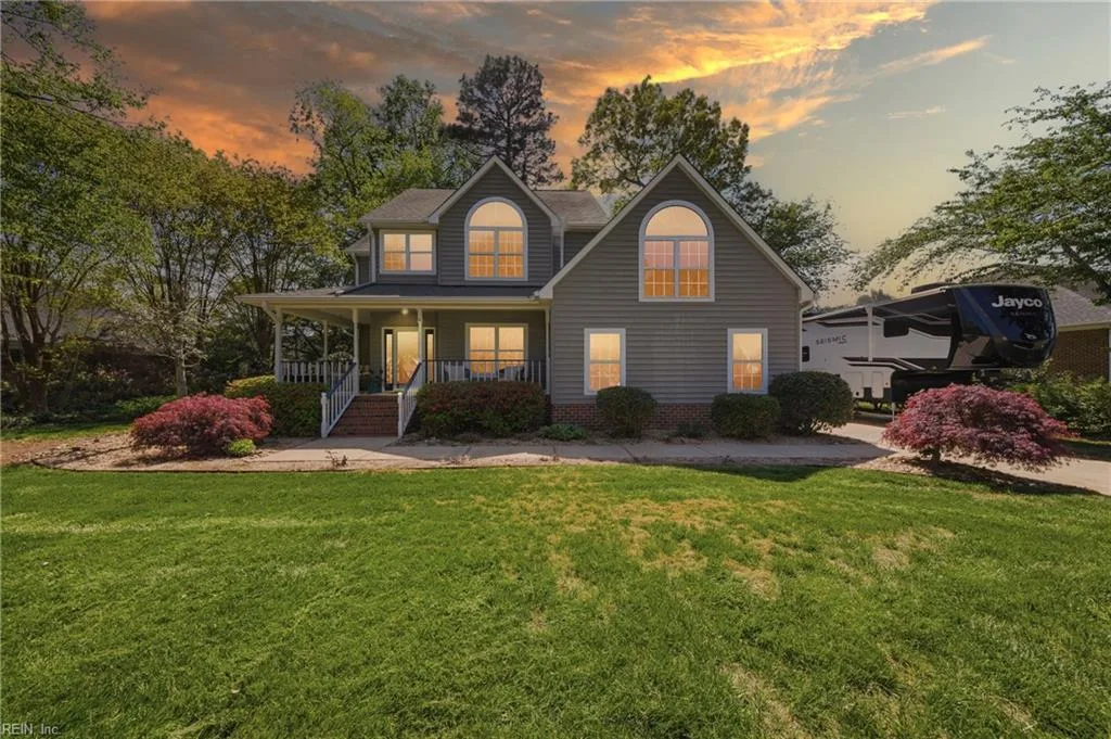 120 Winterview DR, Suffolk — 4 bed Residential, 2,563 sqft
