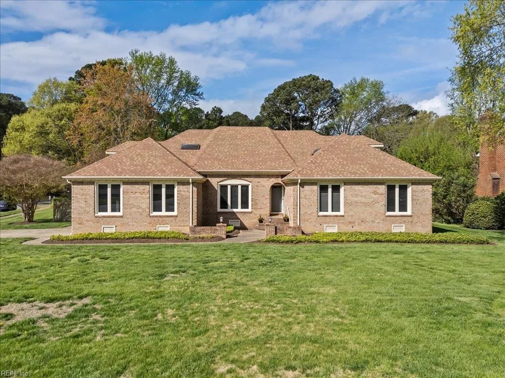 2559 Landview CIR, Virginia Beach — 4 bed Residential, 2,855 sqft