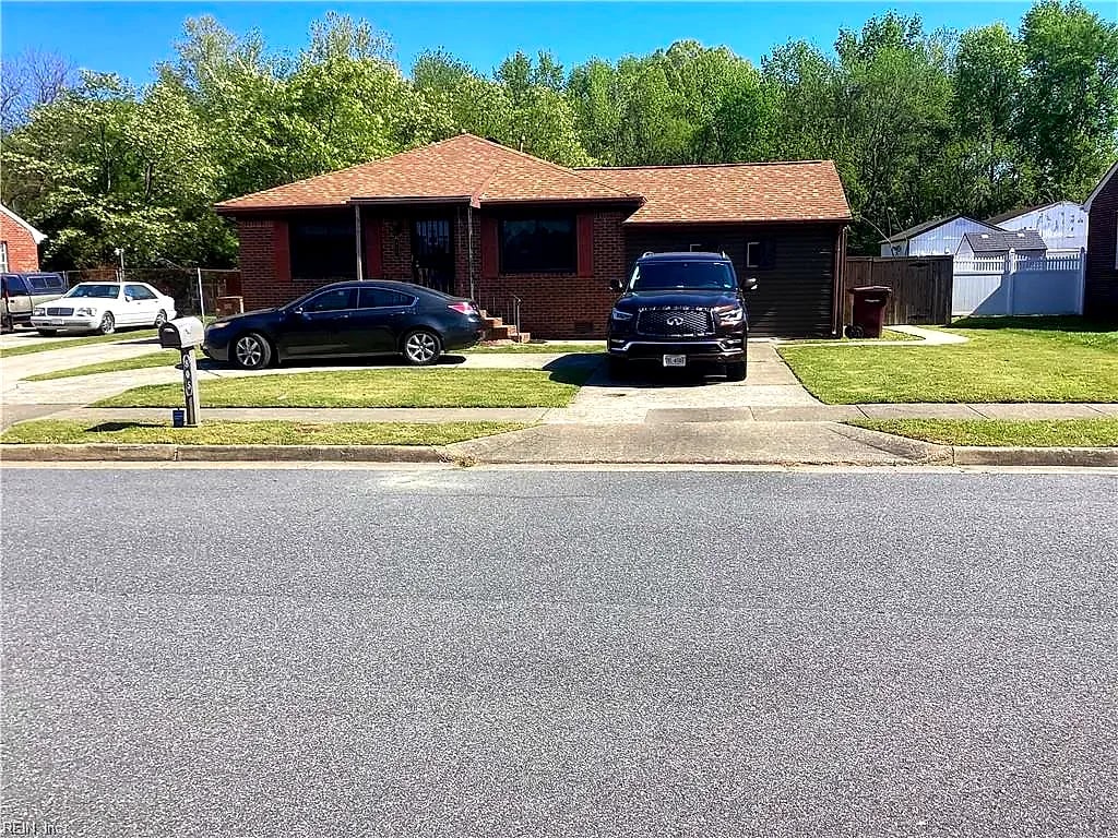 805 Portland ST, CHESAPEAKE VA 23324