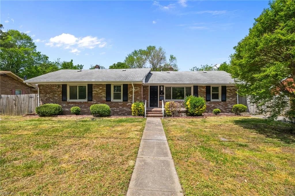 289 Choate ST, Portsmouth — 4 bed Residential, 1,500 sqft