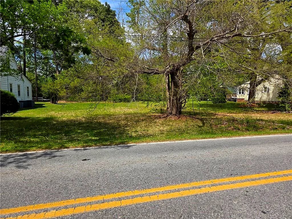 1.33ac Kings HWY, Suffolk — Land and Farms