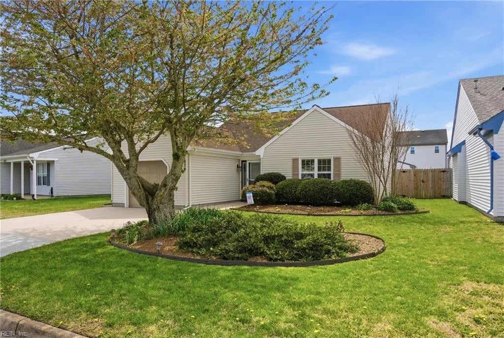 1876 Tolstoy DR, Virginia Beach — 3 bed Residential, 1,405 sqft