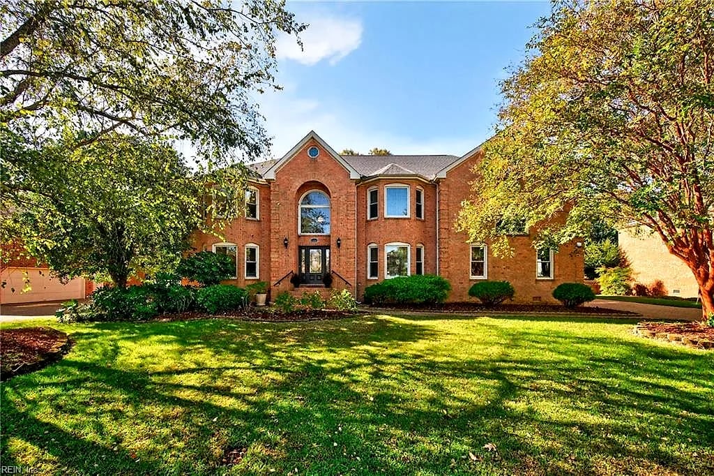 2348 Haversham CLS, Virginia Beach — 7 bed Residential, 5,155 sqft