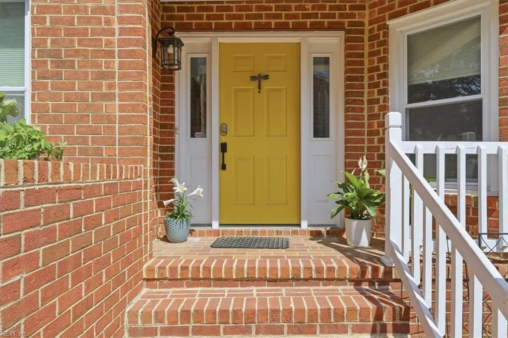 4826 Kempsville Greens PW, Virginia Beach — 2 bed Residential, 2,208 sqft
