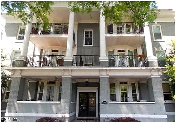 1009 Colonial AVE #3, Norfolk — 3 bed Residential, 1,276 sqft
