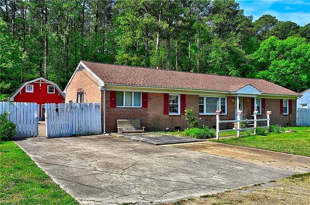 604 Fife St NONE, Chesapeake — 4 bed Residential, 1,700 sqft