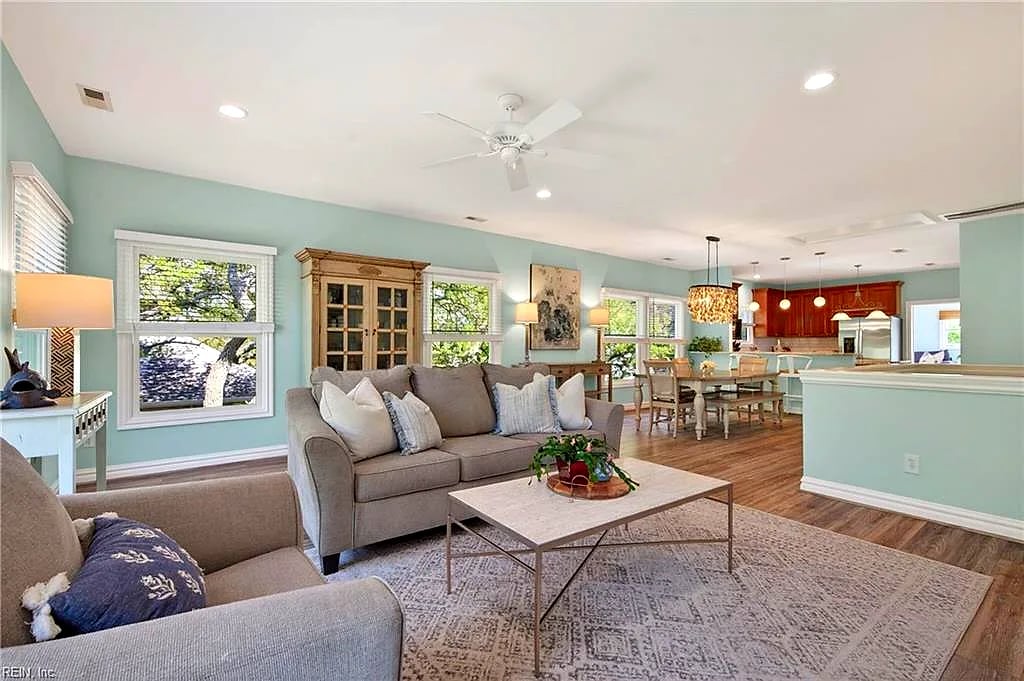 116 89th ST, Virginia Beach — 4 bed Residential, 2,600 sqft