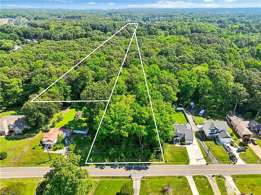500 Carys Chapel RD, YORKTOWN VA 23693